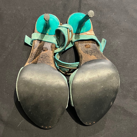 Gucci Heels - Picture 5 of 5